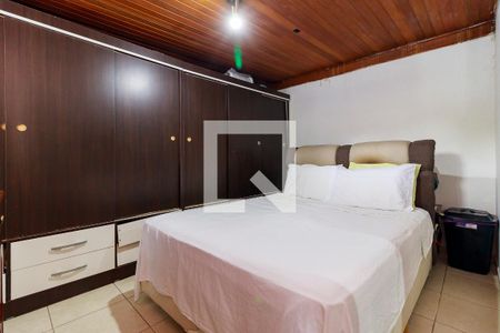 Casa à venda com 450m², 3 quartos e 5 vagasEdícula - Quarto 2