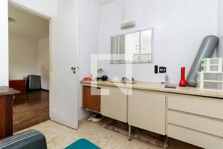 Casa à venda com 450m², 3 quartos e 5 vagasSuíte - Banheiro