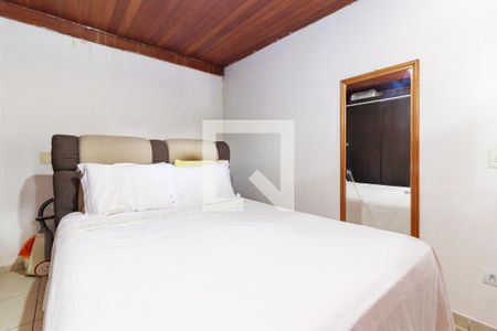 Casa à venda com 450m², 3 quartos e 5 vagasEdícula - Quarto 2