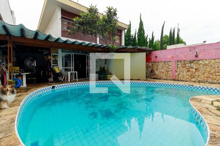 Casa à venda com 450m², 3 quartos e 5 vagasPiscina
