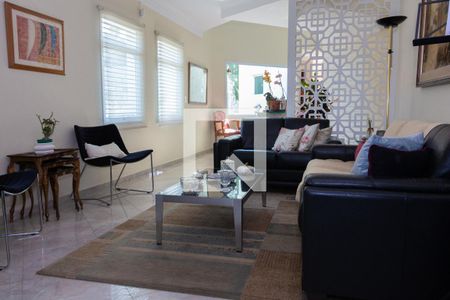Sala de casa para alugar com 4 quartos, 380m² em Parque dos Principes, São Paulo