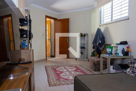 Casa para alugar com 380m², 4 quartos e 5 vagasSala de TV 1