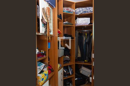 Casa para alugar com 380m², 4 quartos e 5 vagasCloset da Suíte 3