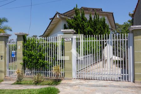 Casa para alugar com 380m², 4 quartos e 5 vagasFachada