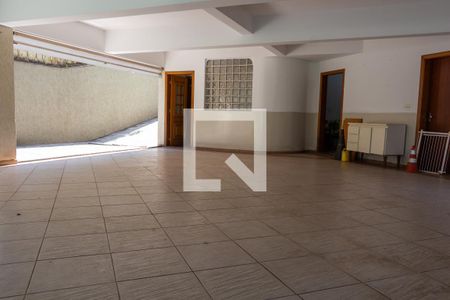Casa para alugar com 380m², 4 quartos e 5 vagasGaragem - Salão de Festa