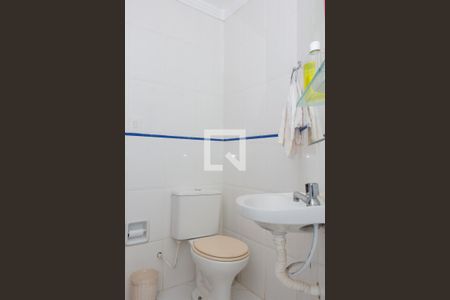 Casa para alugar com 380m², 4 quartos e 5 vagasBanheiro de serviço