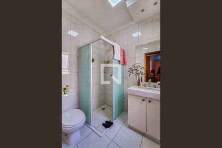 Casa à venda com 168m², 3 quartos e 4 vagas Casa à venda com 168m², 3 quartos e 4 vagasBanheiro da Suíte 2