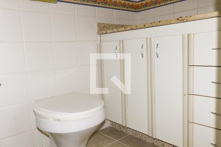 Apartamento à venda com 70m², 3 quartos e 1 vaga Apartamento à venda com 70m², 3 quartos e 1 vagaBanheiro da suite