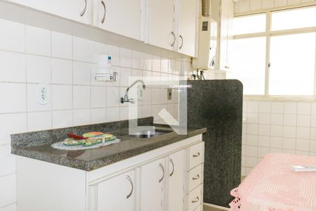 Apartamento à venda com 70m², 3 quartos e 1 vaga Apartamento à venda com 70m², 3 quartos e 1 vagaCozinha