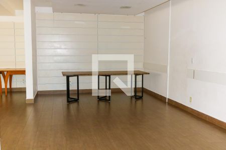 Apartamento à venda com 70m², 3 quartos e 1 vaga Apartamento à venda com 70m², 3 quartos e 1 vagaÁrea comum - Salão de festas
