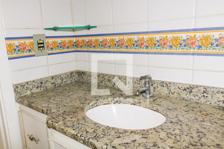 Apartamento à venda com 70m², 3 quartos e 1 vaga Apartamento à venda com 70m², 3 quartos e 1 vagaBanheiro