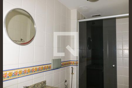 Apartamento à venda com 70m², 3 quartos e 1 vaga Apartamento à venda com 70m², 3 quartos e 1 vagaBanheiro