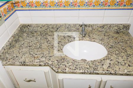 Apartamento à venda com 70m², 3 quartos e 1 vaga Apartamento à venda com 70m², 3 quartos e 1 vagaBanheiro