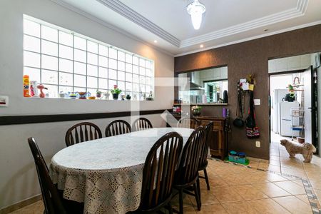 Casa à venda com 280m², 3 quartos e 2 vagasCopa / Cozinha