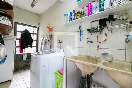 Casa à venda com 280m², 3 quartos e 2 vagasÁrea de Serviço