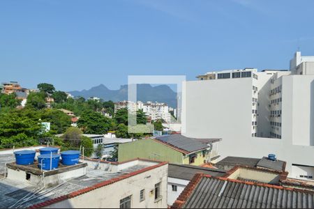Vista do Quarto 1 de apartamento para alugar com 2 quartos, 58m² em Taquara, Rio de Janeiro