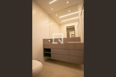 Casa de condomínio à venda com 460m², 5 quartos e 4 vagasBanheiro da Suíte 3