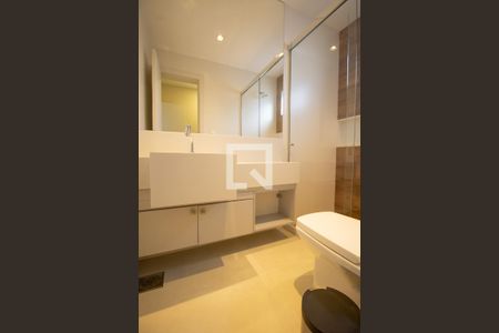 Casa de condomínio à venda com 460m², 5 quartos e 4 vagasBanheiro da Suíte 5