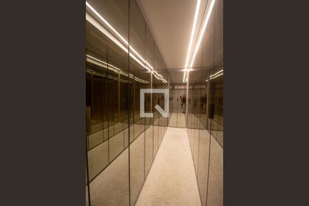 Casa de condomínio à venda com 460m², 5 quartos e 4 vagasCloset da Suíte 4