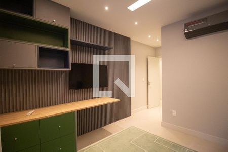 Casa de condomínio à venda com 460m², 5 quartos e 4 vagasSuíte 3