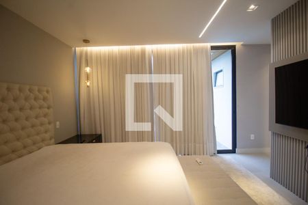 Casa de condomínio à venda com 460m², 5 quartos e 4 vagasSuíte 4