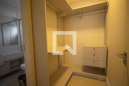 Casa de condomínio à venda com 460m², 5 quartos e 4 vagasCloset da Suíte 5