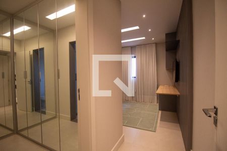 Casa de condomínio à venda com 460m², 5 quartos e 4 vagasSuíte 3