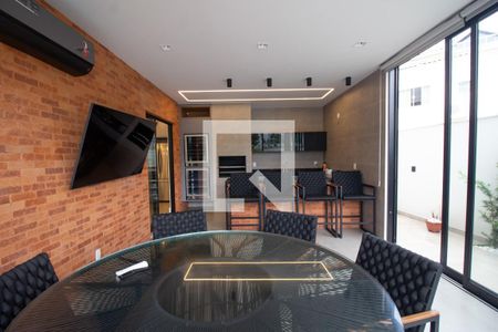 Casa de condomínio à venda com 460m², 5 quartos e 4 vagasÁrea Gourmet