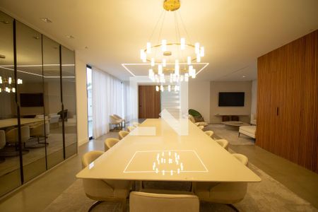 Sala de casa de condomínio à venda com 5 quartos, 460m² em Recreio dos Bandeirantes, Rio de Janeiro