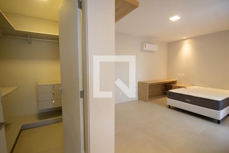 Casa de condomínio à venda com 460m², 5 quartos e 4 vagasSuíte 5