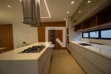 Casa de condomínio à venda com 460m², 5 quartos e 4 vagasCozinha