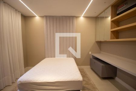 Casa de condomínio à venda com 460m², 5 quartos e 4 vagasSuíte 2