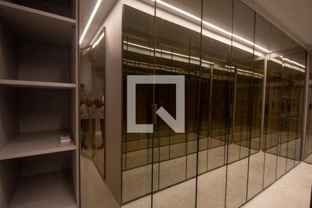 Casa de condomínio à venda com 460m², 5 quartos e 4 vagasCloset da Suíte 4