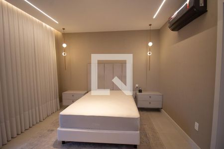 Casa de condomínio à venda com 460m², 5 quartos e 4 vagasSuíte 1