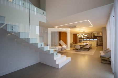 Sala de casa de condomínio à venda com 5 quartos, 460m² em Recreio dos Bandeirantes, Rio de Janeiro