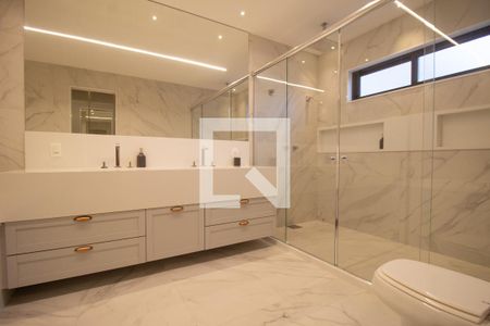 Casa de condomínio à venda com 460m², 5 quartos e 4 vagasBanheiro da Suíte 4