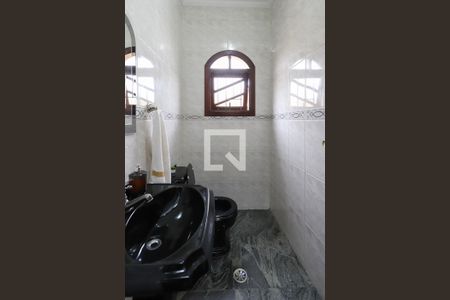 Lavabo de casa à venda com 3 quartos, 198m² em Jardim Vila Galvao, Guarulhos