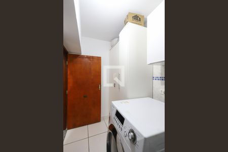 Casa à venda com 198m², 3 quartos e 5 vagasLavanderia