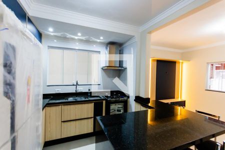 Casa à venda com 160m², 3 quartos e 2 vagas Casa à venda com 160m², 3 quartos e 2 vagasCozinha