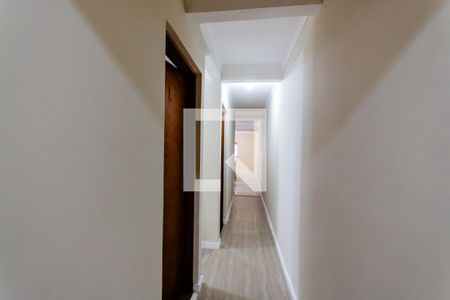 Casa à venda com 160m², 3 quartos e 2 vagas Casa à venda com 160m², 3 quartos e 2 vagasCorredor