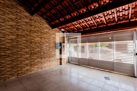 Casa à venda com 160m², 3 quartos e 2 vagas Casa à venda com 160m², 3 quartos e 2 vagasGaragem