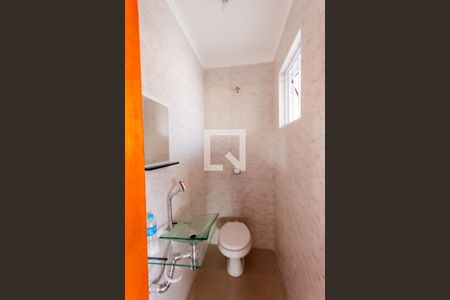 Casa à venda com 160m², 3 quartos e 2 vagas Casa à venda com 160m², 3 quartos e 2 vagasLavabo