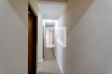 Casa à venda com 160m², 3 quartos e 2 vagas Casa à venda com 160m², 3 quartos e 2 vagasCorredor