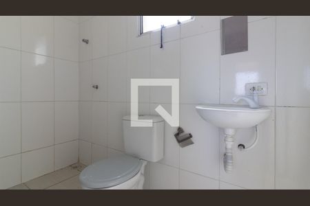 Casa de condomínio para alugar com 75m², 2 quartos e 1 vaga Casa de condomínio para alugar com 75m², 2 quartos e 1 vagaBanheiro da Suíte 1