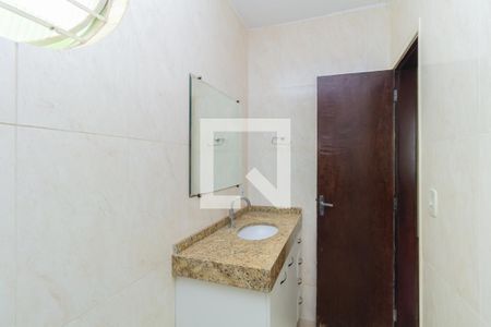 Banheiro de apartamento à venda com 2 quartos, 80m² em Santa Efigênia, Belo Horizonte