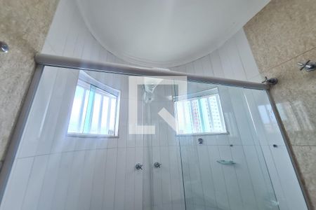 Casa à venda com 408m², 6 quartos e 2 vagasBanheiro da Suíte