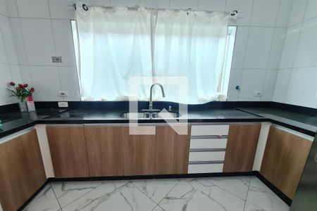 Casa à venda com 408m², 6 quartos e 2 vagasCozinha