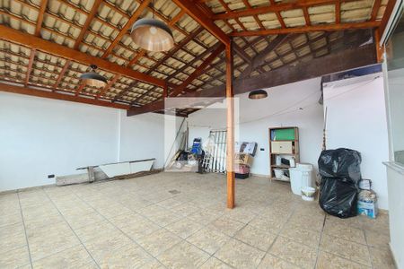 Casa à venda com 408m², 6 quartos e 2 vagasSalão