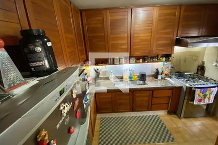 Apartamento à venda com 159m², 3 quartos e sem vagaCozinha