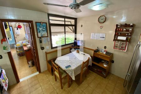 Apartamento à venda com 159m², 3 quartos e sem vagaCozinha